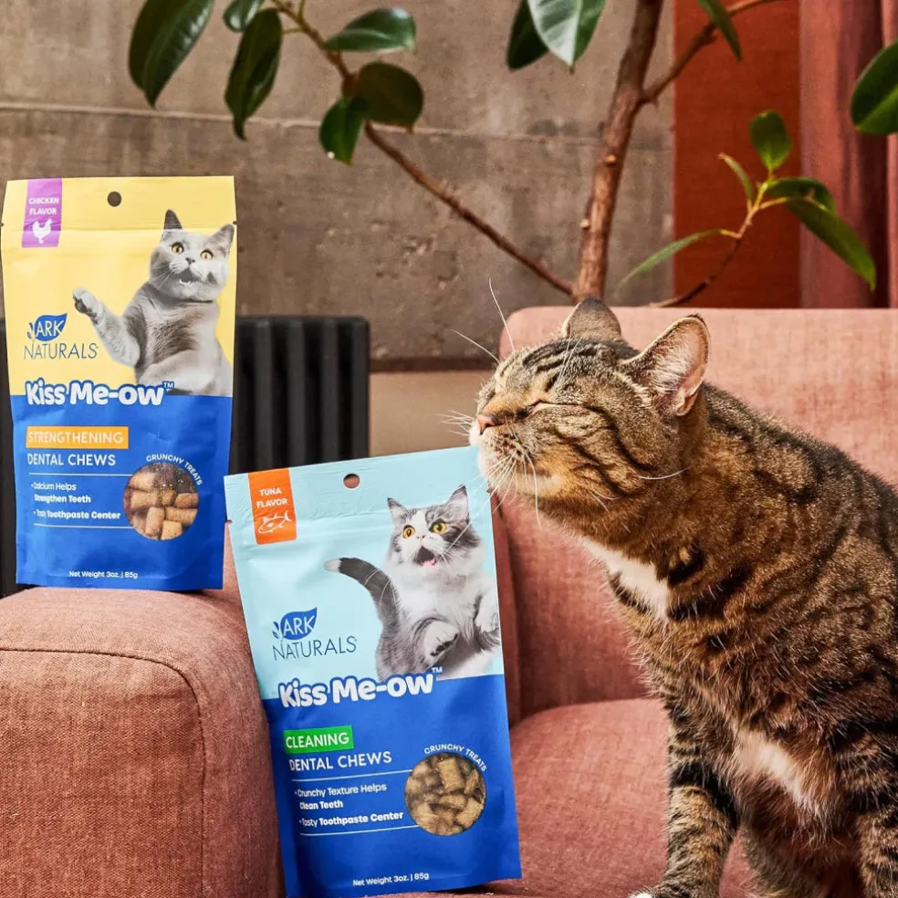 Ark Naturals Kiss Me-Ow Cleaning Dental Chews Crunchy Cat Treats, Tuna Flavor