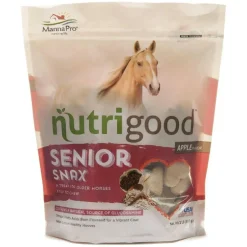 Manna Pro Nutrigood Senior Snax Apple Flavor Treats for Horses (2 lb)