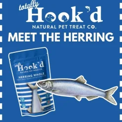 Totally Hook'd Freeze-Dried Herring Dog & Cat Treats (2 oz)