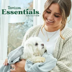 TropiClean Essentials Goat's Milk Hypoallergenic Shampoo for Dogs Puppies and Cats (16 oz)