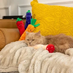 ZippyClaws Kickerz Cat Toy, Carrot